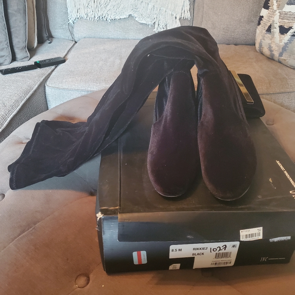 Black INC knee boots velvet